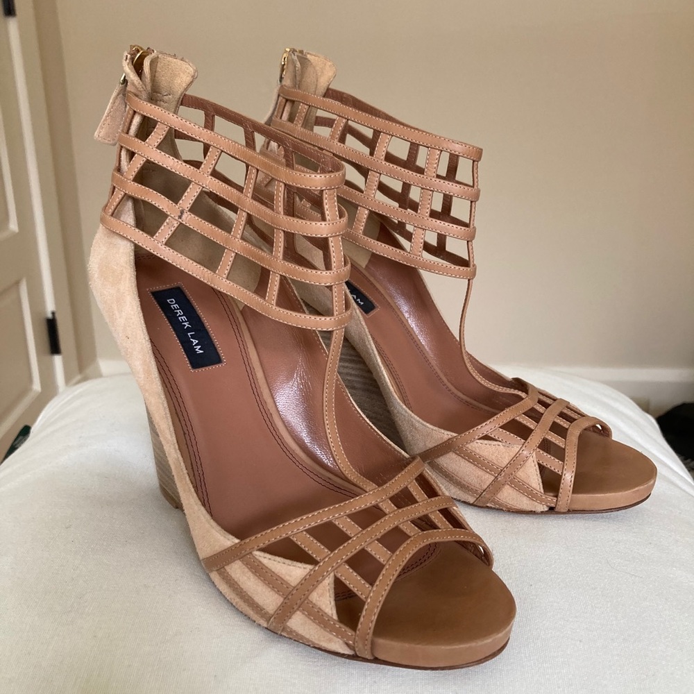 Derek Lamb Wedge Beryl Wedge Sandals size 10, high heel platform
